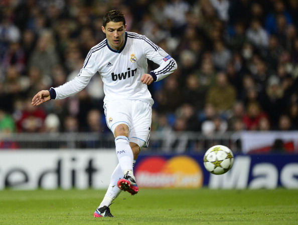 为轴心不断 为轴心不断